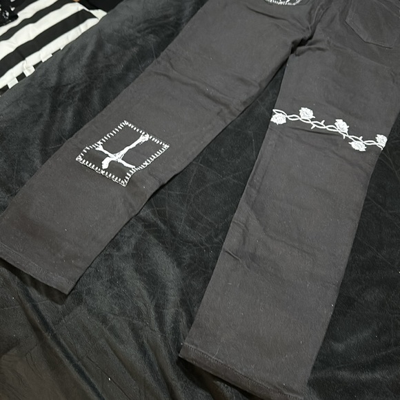 NWT Widow Miss Murder Lace-Up Patch Jeans, Med - Picture 7 of 8